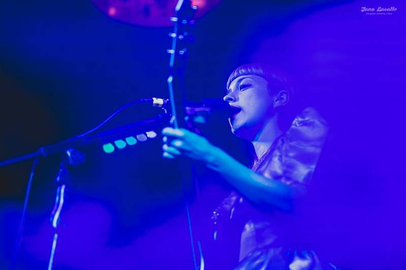 Stage · Tahuano